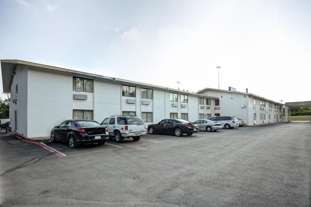 Motel 6-Dallas, Tx - South Exterior photo