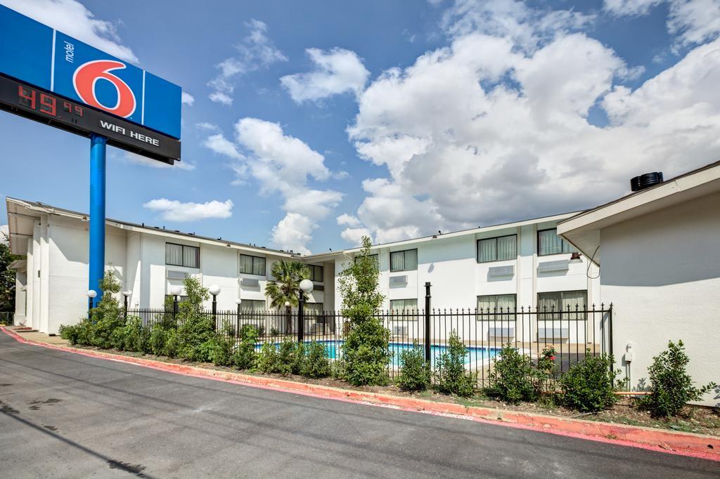 Motel 6-Dallas, Tx - South Exterior photo
