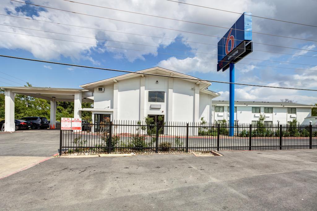 Motel 6-Dallas, Tx - South Exterior photo